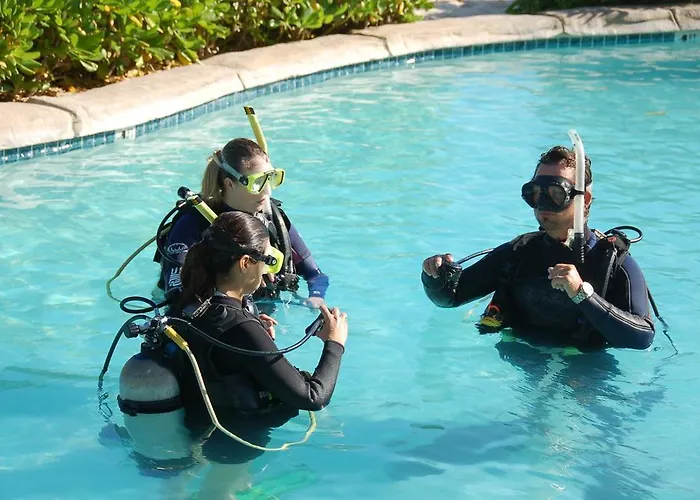 Castaways Cayman Beach Resort