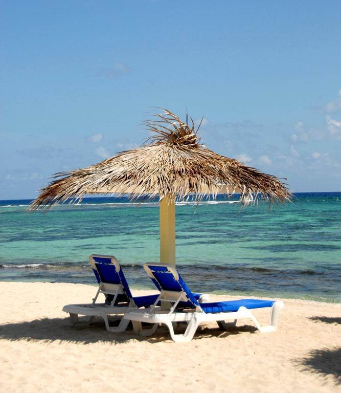 Castaways Cayman Resort
